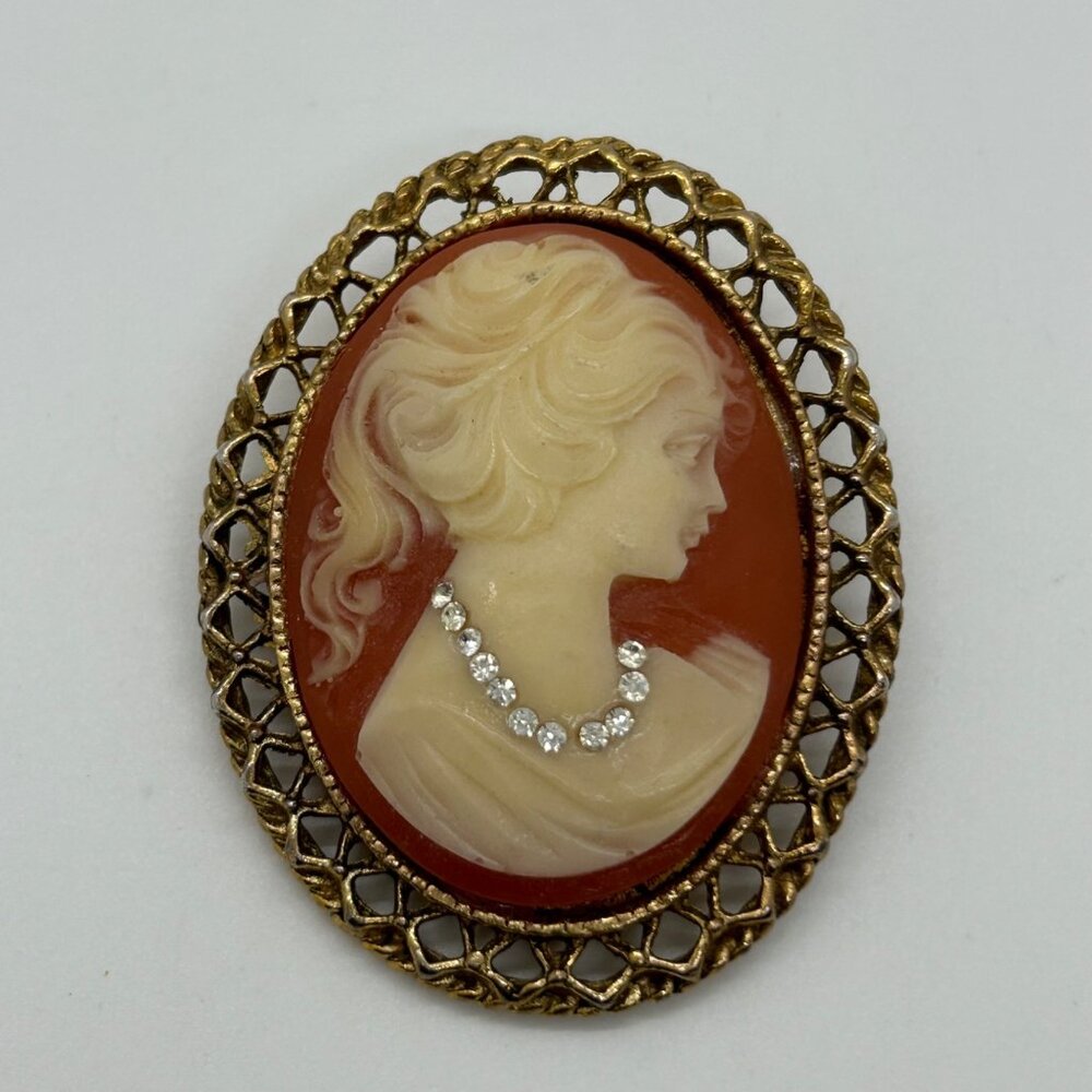 Vintage Cameo Style Brooch With Rhinestone Necklace & Ornate Gold-Toned Frame - Picture 2 of 16
